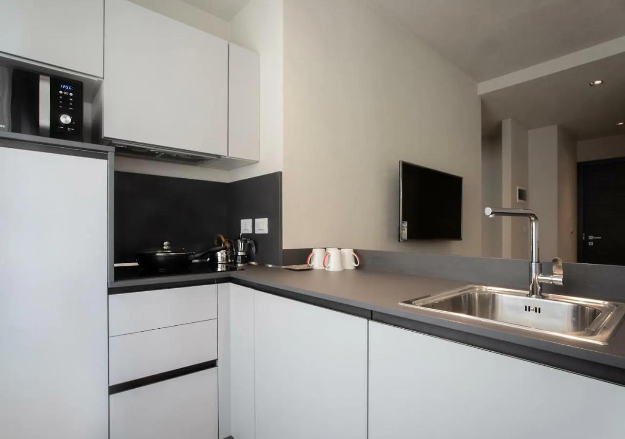 Astoria Living Apartments Bologne 0*,